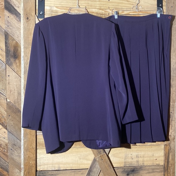 HOLD FOR NAN Hook Pleated Skirt Set Size 20W - Picture 4 of 8